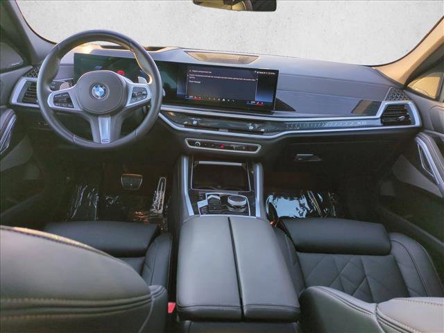 Certified 2025 BMW X6 xDrive40i w/ Premium Package image 19