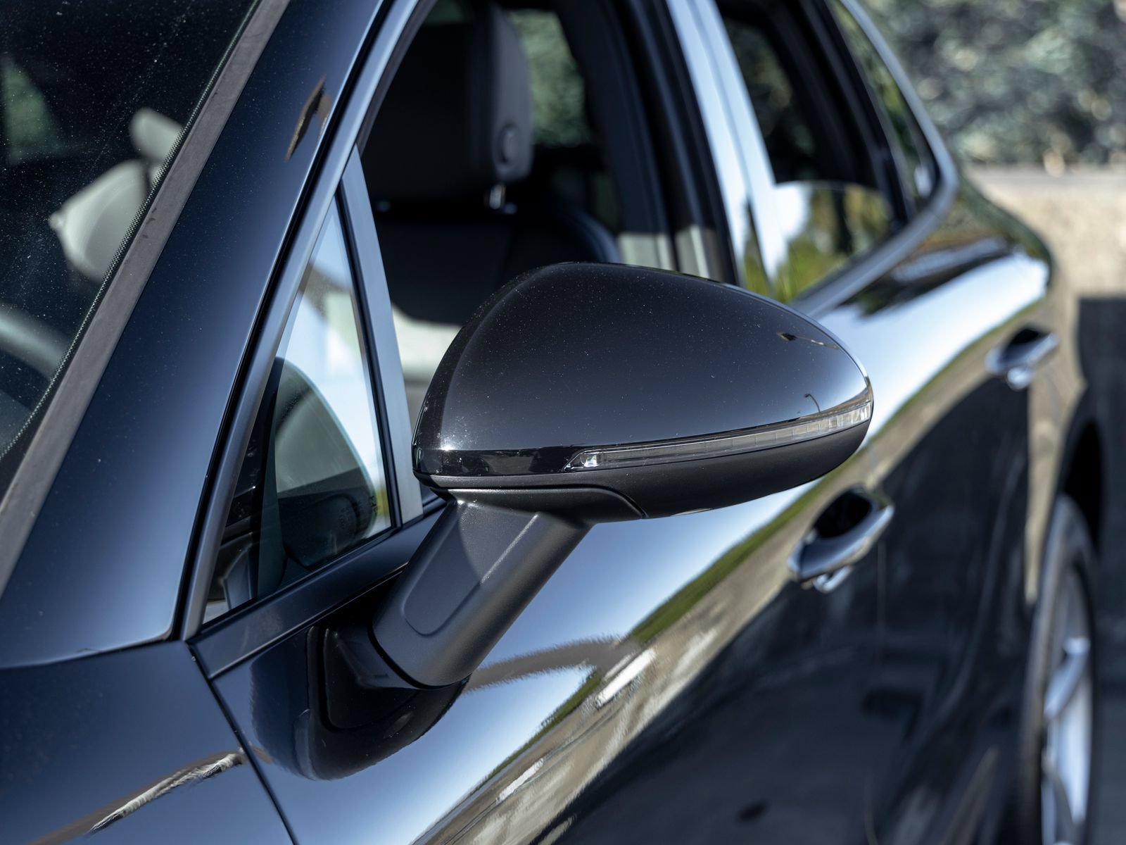Certified 2021 Porsche Macan AWD/4WD image 17