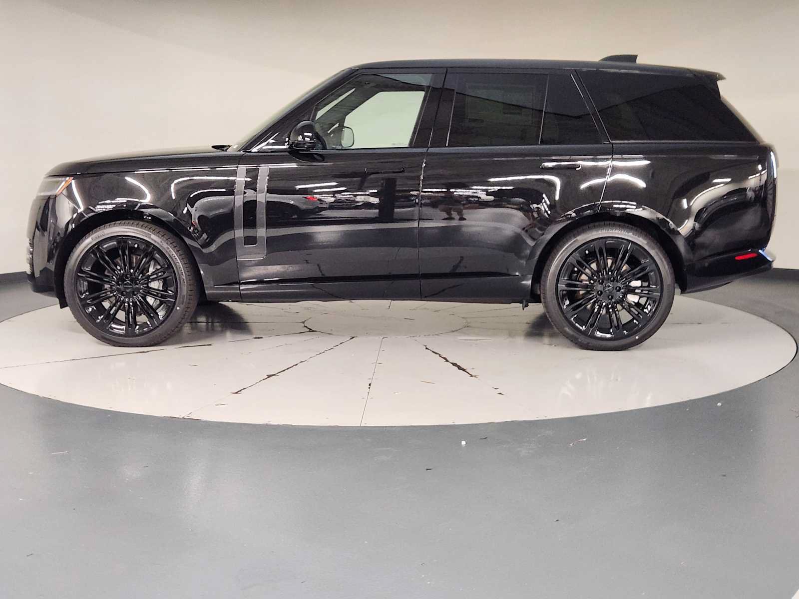 New 2026 Land Rover Range Rover SE AWD/4WD image 5