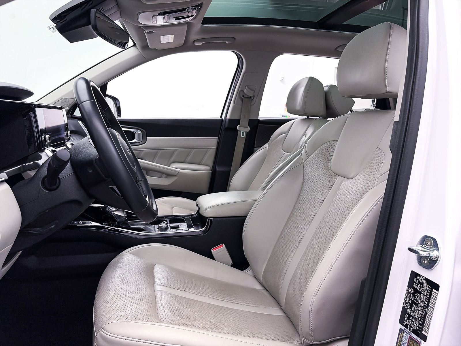 Used 2022 Kia Sorento SX image 19