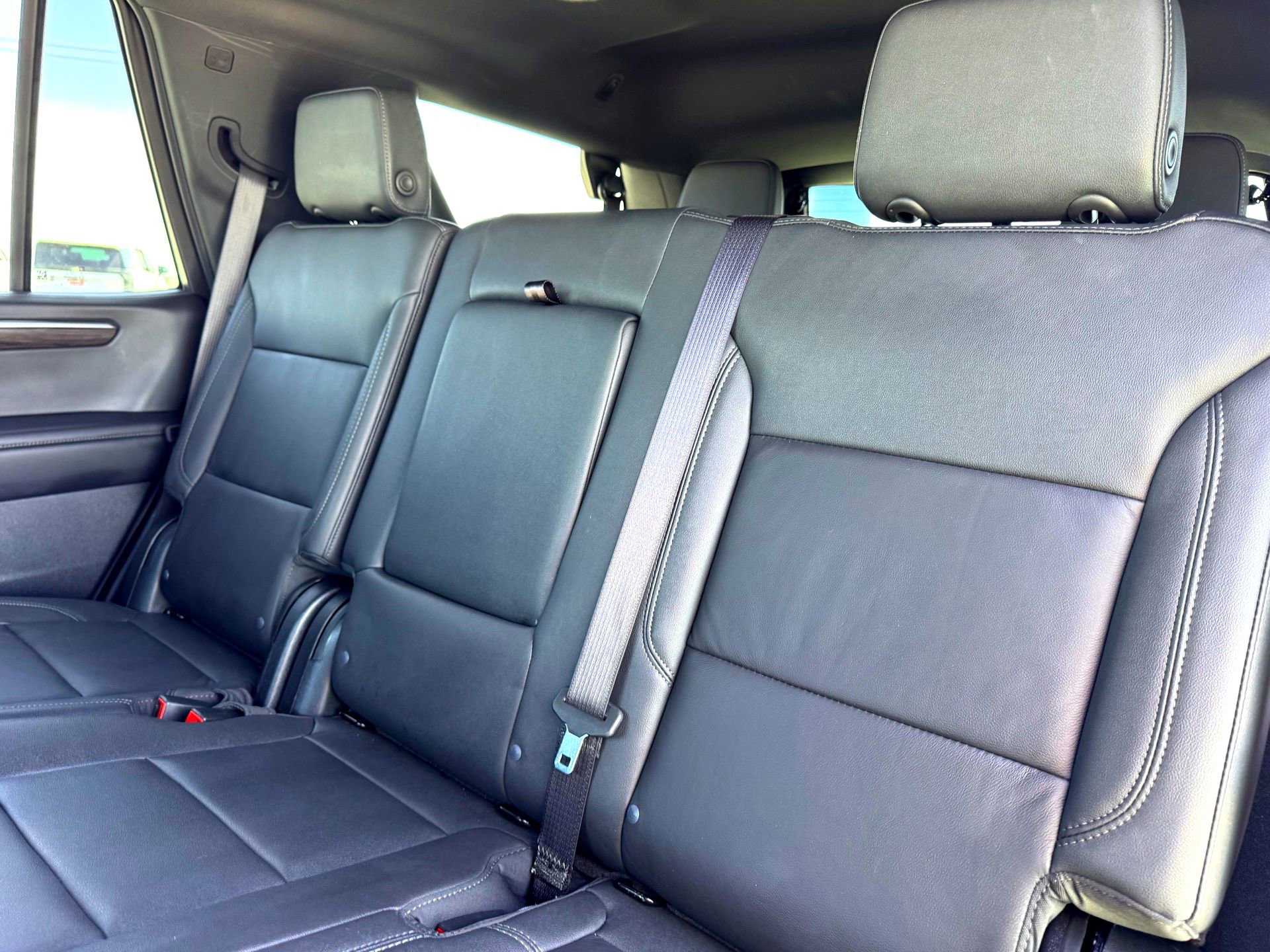 Used 2025 Chevrolet Tahoe Z71 image 18