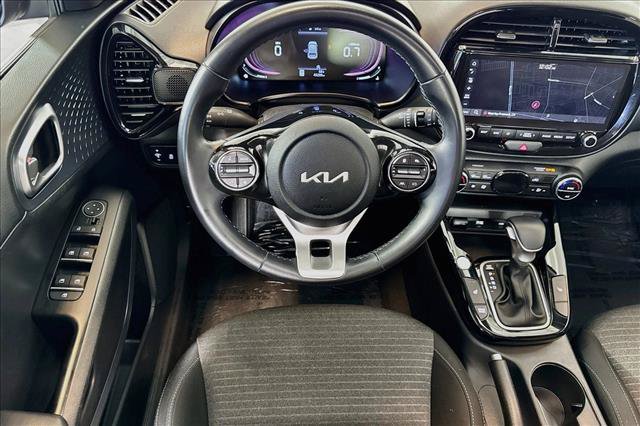 Used 2023 Kia Soul EX FWD image 21
