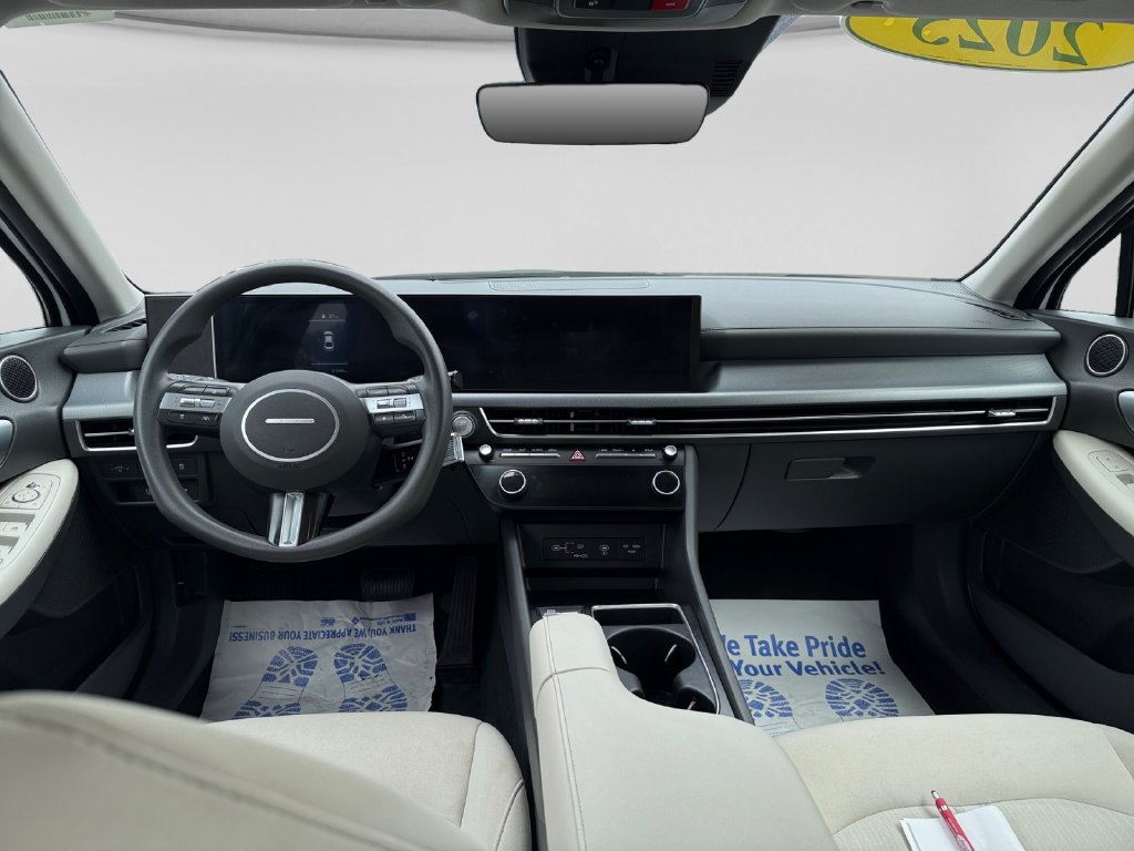 Used 2025 Hyundai Sonata SEL FWD image 19
