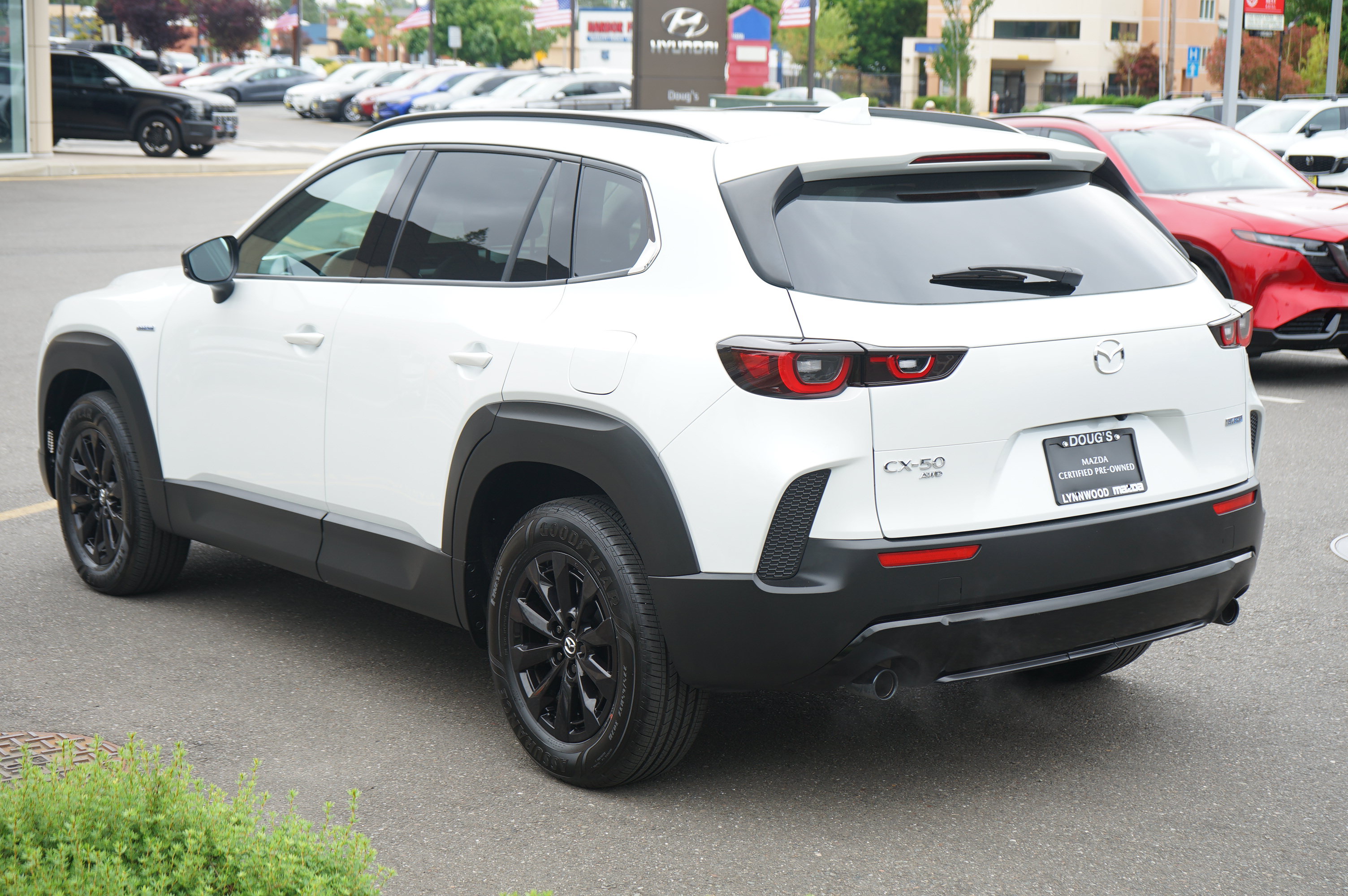 Certified 2025 MAZDA CX-50 AWD 2.5 Hybrid w/ Premium Pkg image 5