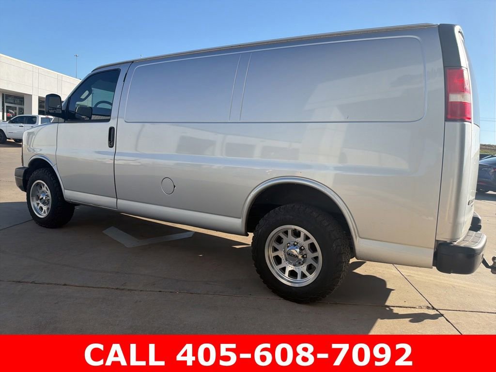 Used 2016 Chevrolet Express 2500 RWD image 5