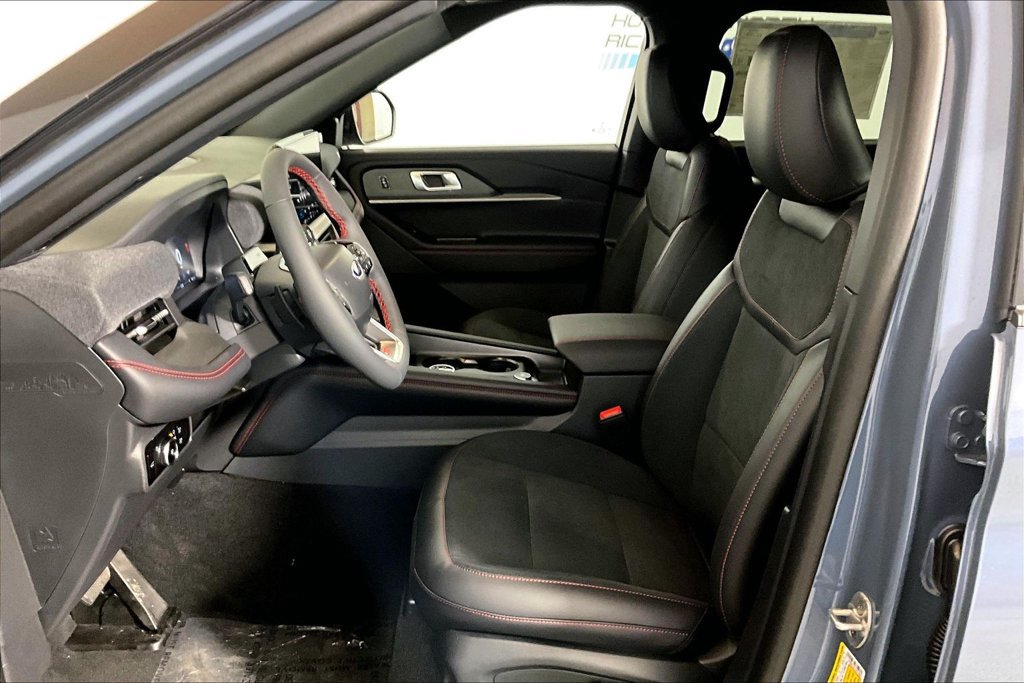 New 2026 Ford Explorer ST RWD image 9
