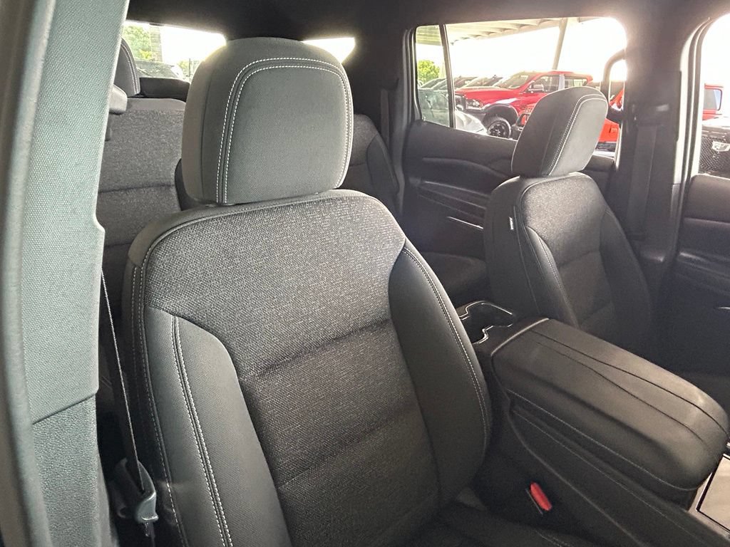 Used 2024 Chevrolet Traverse LS w/ Midnight/Sport Edition FWD image 39