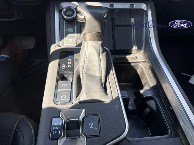 Used 2024 Lexus GX 550 w/ Accessory Package (31) AWD/4WD image 14