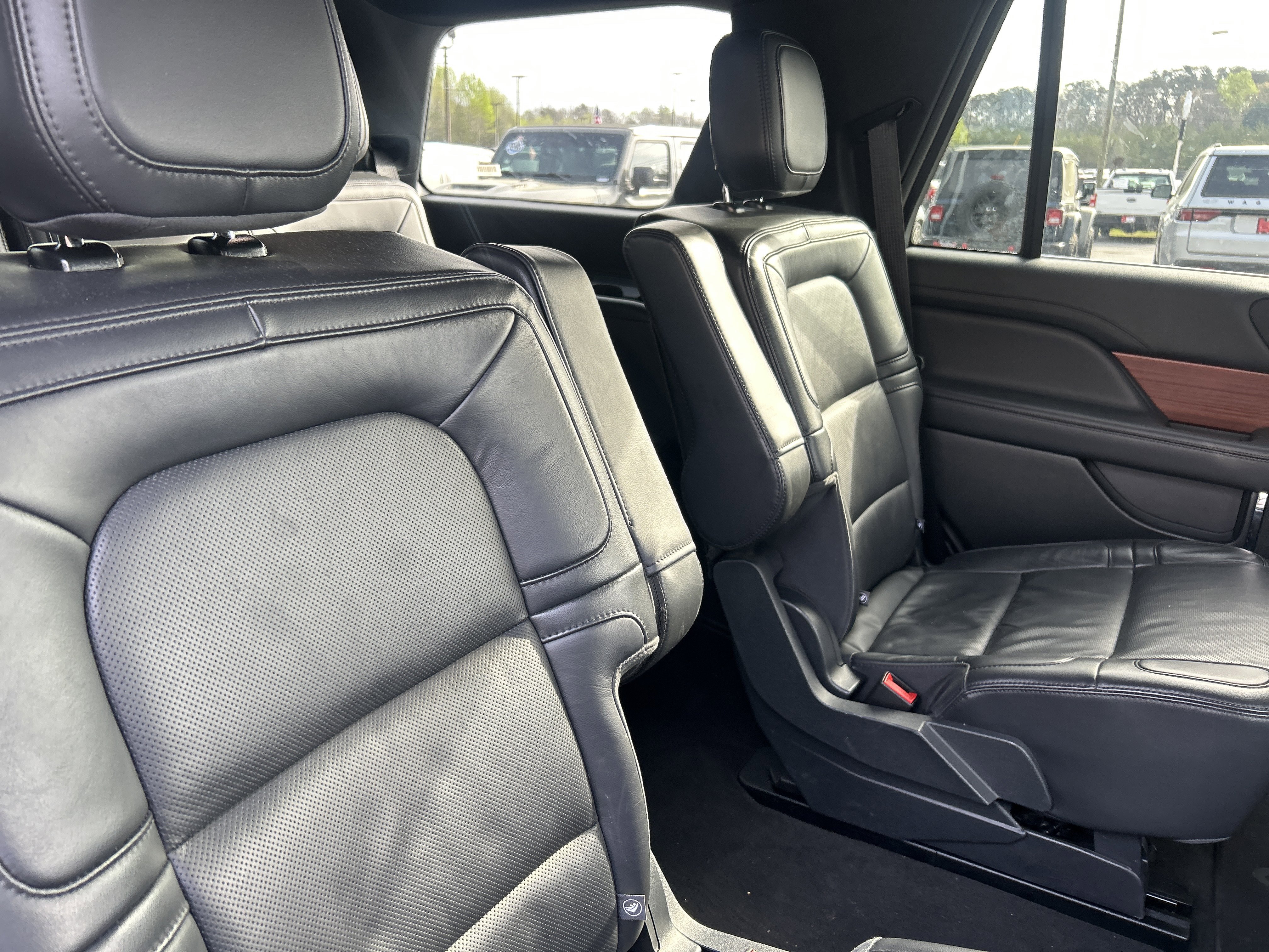 Used 2024 Lincoln Navigator Reserve image 53