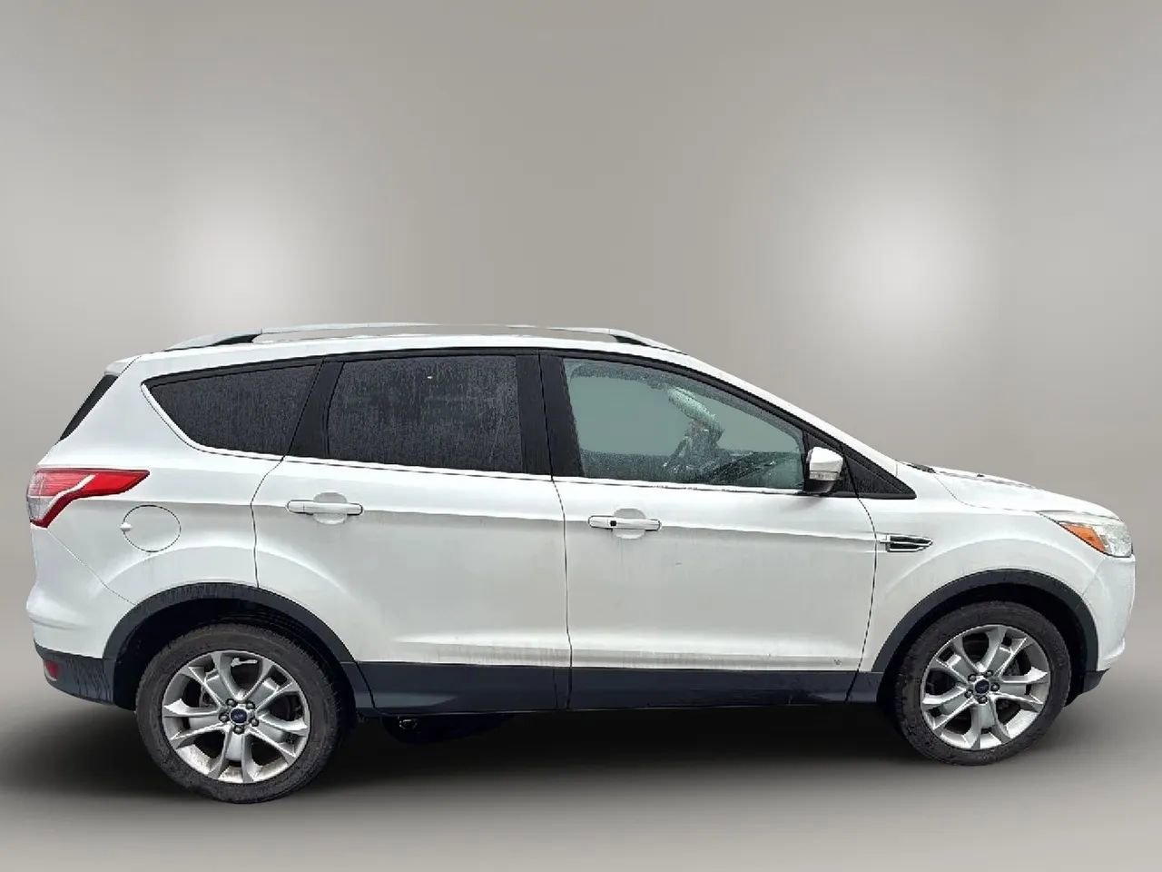 Used 2016 Ford Escape Titanium image 6