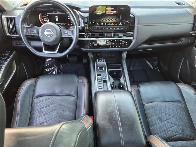 Used 2022 Nissan Pathfinder Platinum w/ Cargo Package FWD image 17