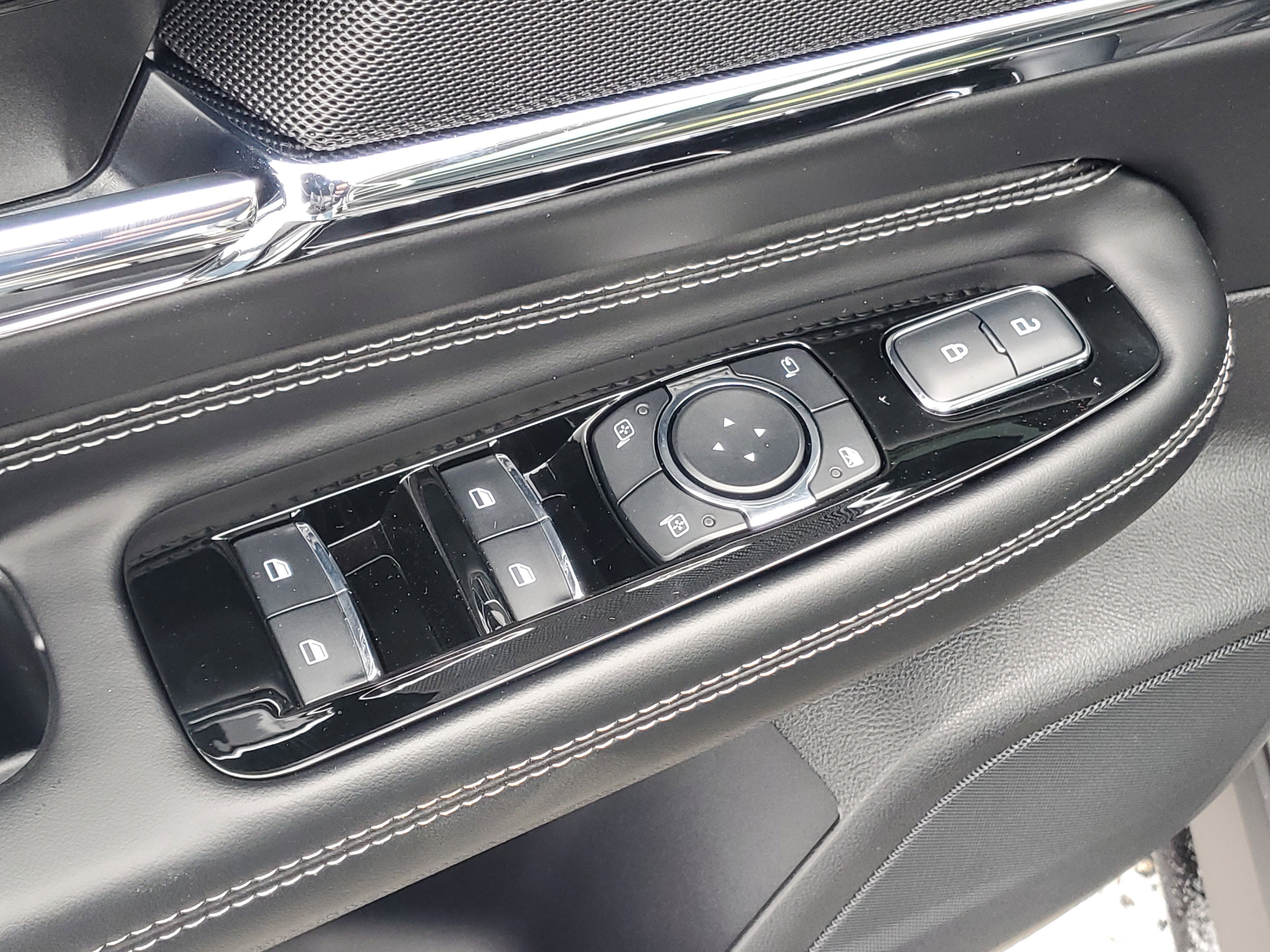 New 2026 Lincoln Corsair Grand Touring image 10