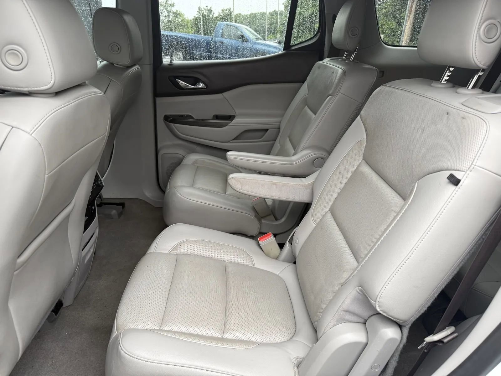 Used 2018 GMC Acadia SLT AWD/4WD image 9