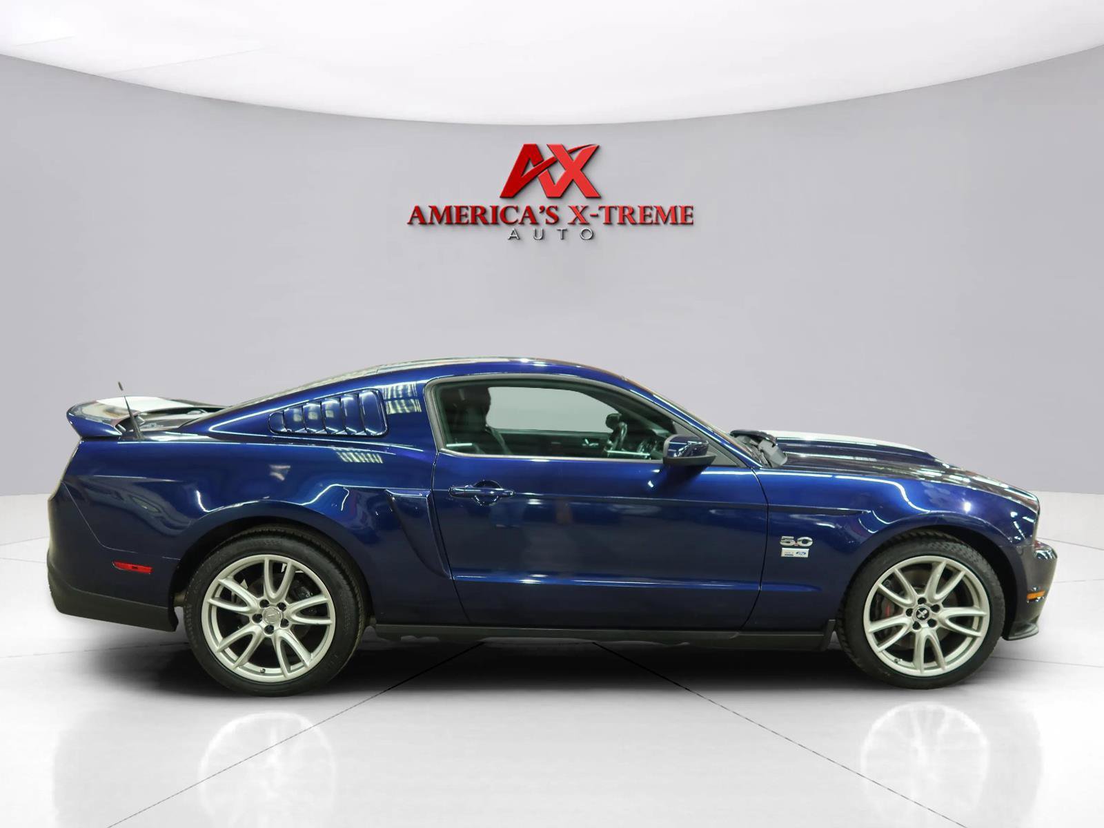 Used 2012 Ford Mustang GT Premium w/ Brembo Brake Pkg RWD image 7
