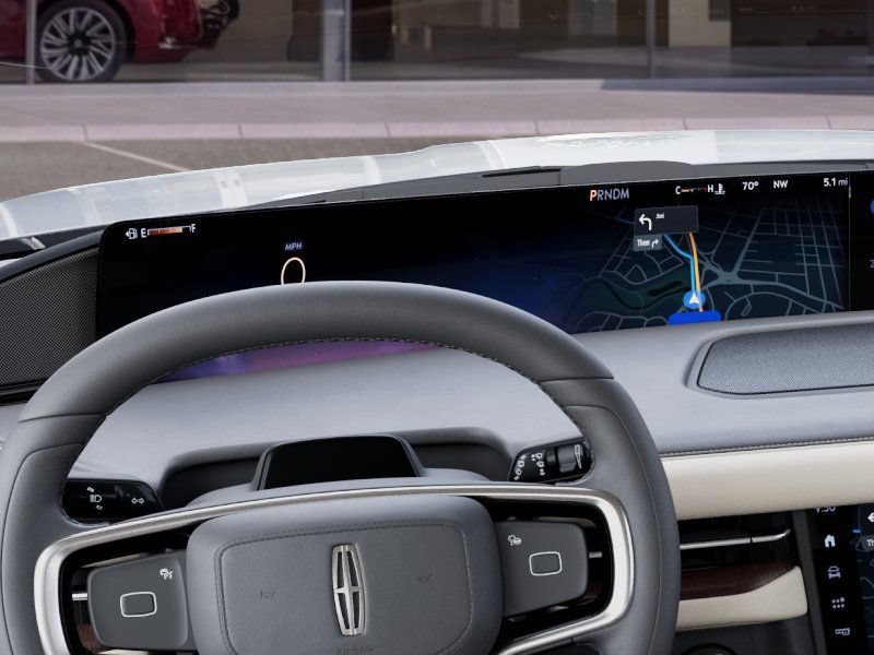 New 2027 Lincoln Navigator Premiere RWD image 13