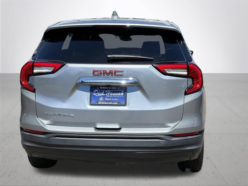 Used 2024 GMC Terrain SLE AWD/4WD image 7