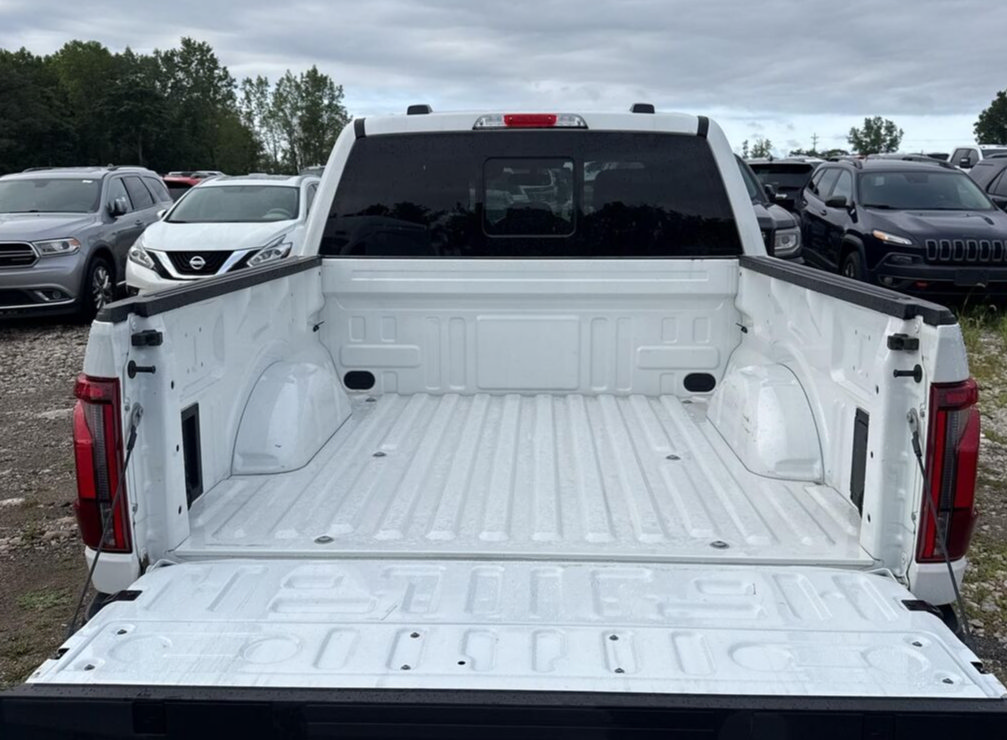 Used 2024 Ford F150 Lariat AWD/4WD image 5
