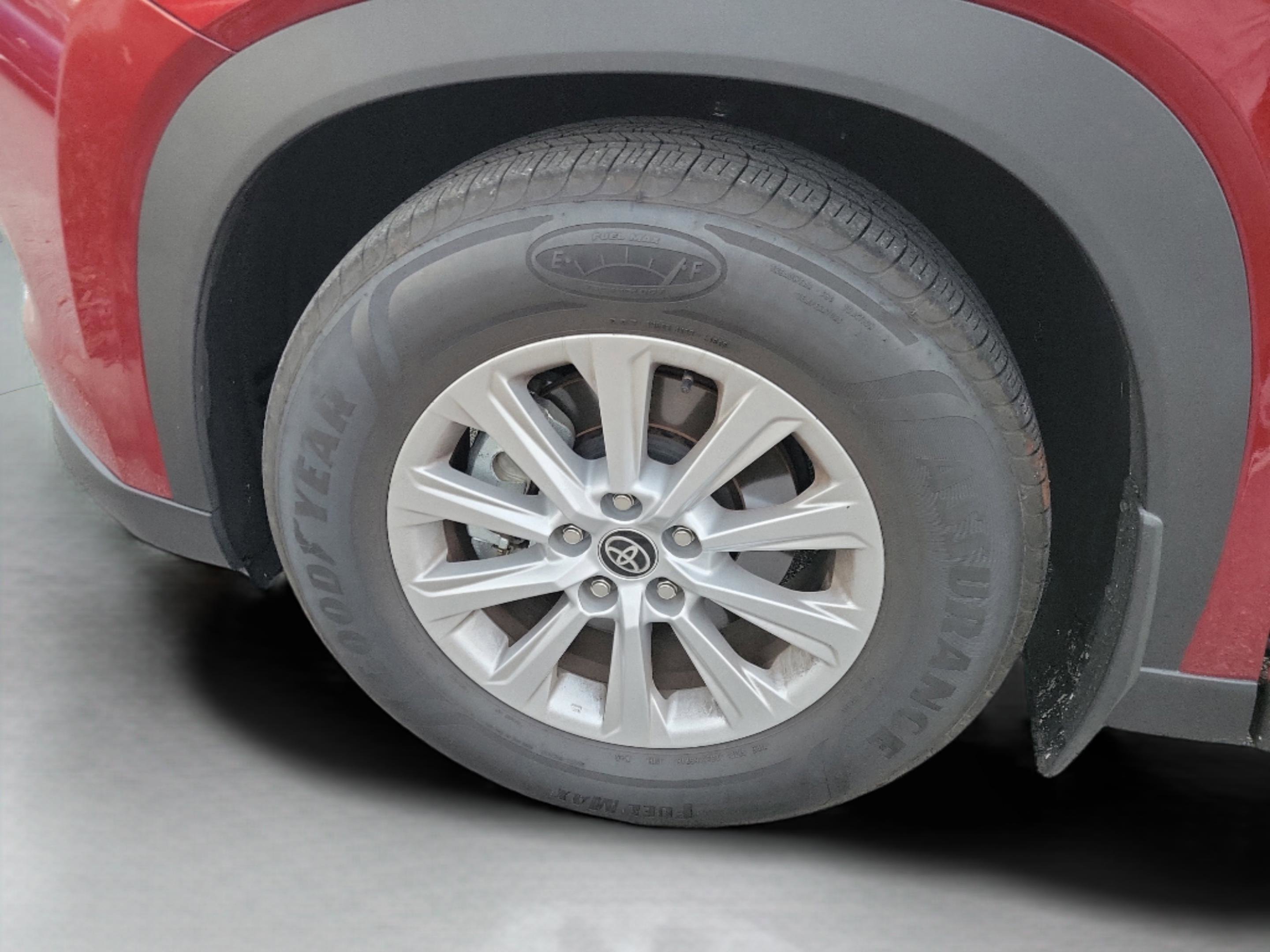 Certified 2025 Toyota Grand Highlander FWD image 30