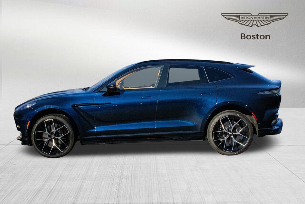 New 2026 Aston Martin DBX 707 image 2