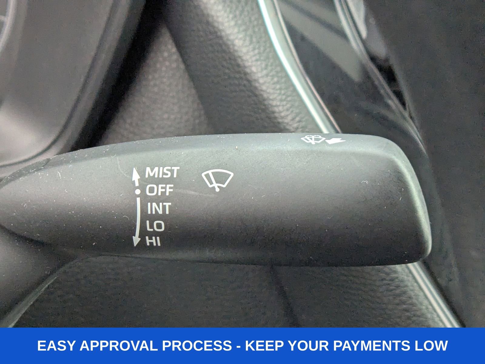 Used 2025 Toyota Corolla LE image 36