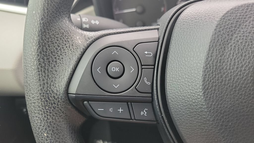 Used 2023 Toyota Corolla LE FWD image 18