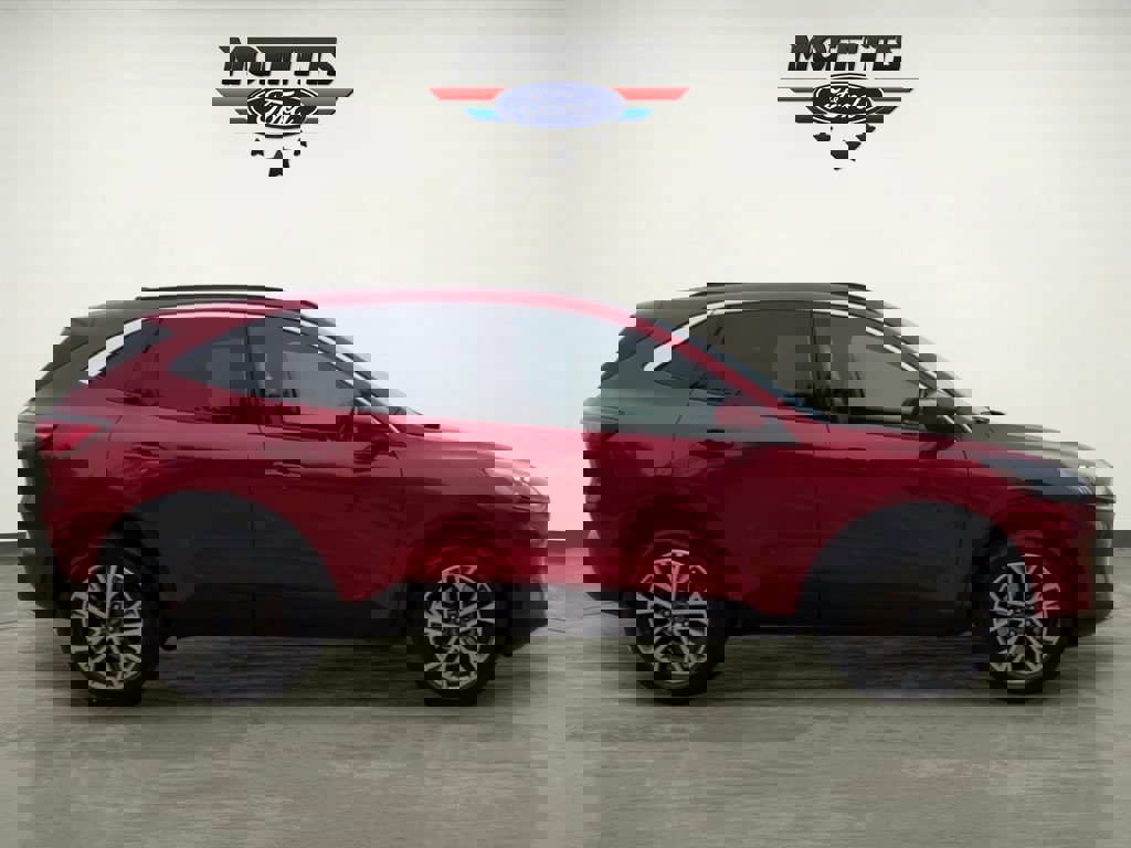 Used 2021 Ford Escape SEL w/ Technology Package image 6