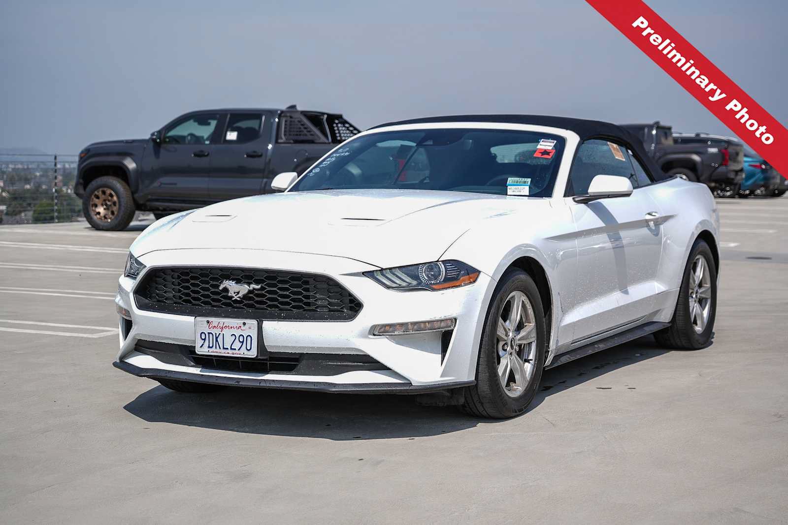 Used 2022 Ford Mustang Convertible RWD image 1