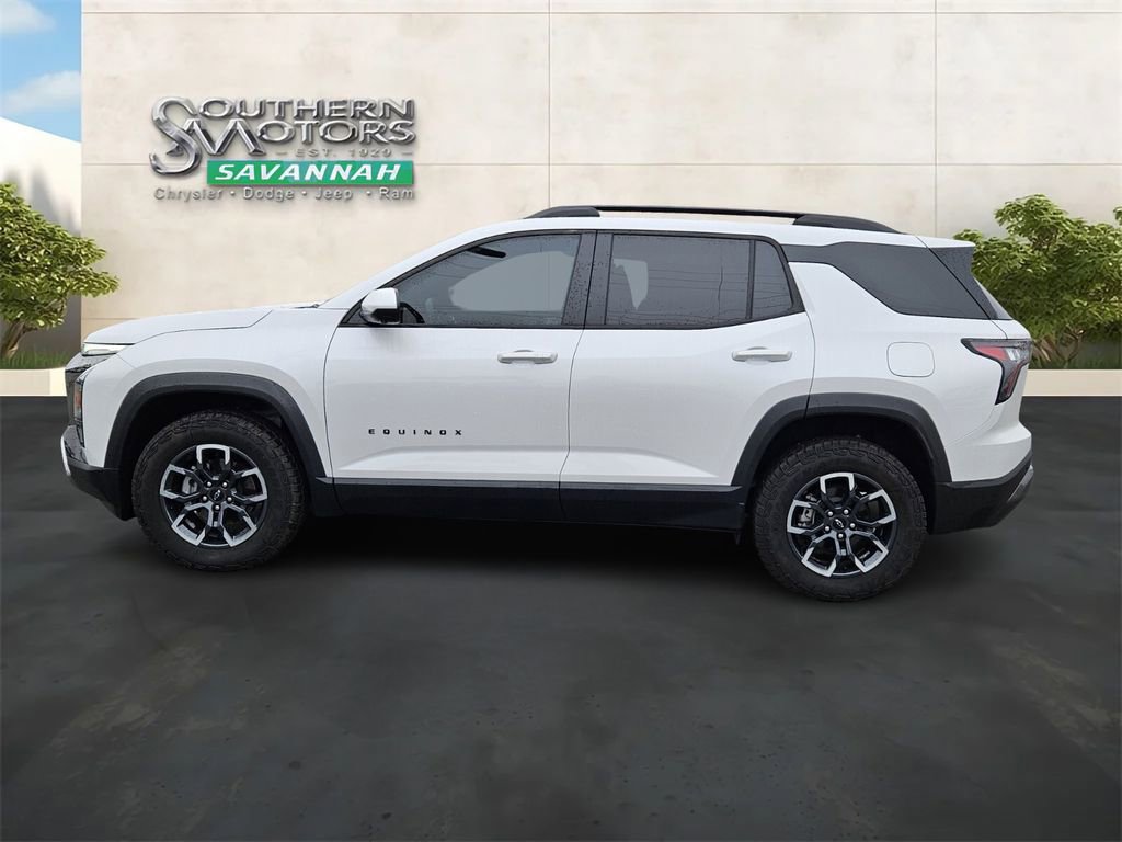 Used 2025 Chevrolet Equinox ACTIV w/ Safety and Technology Package image 2