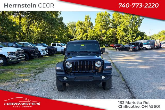 Used 2023 Jeep Wrangler Sport AWD/4WD image 2