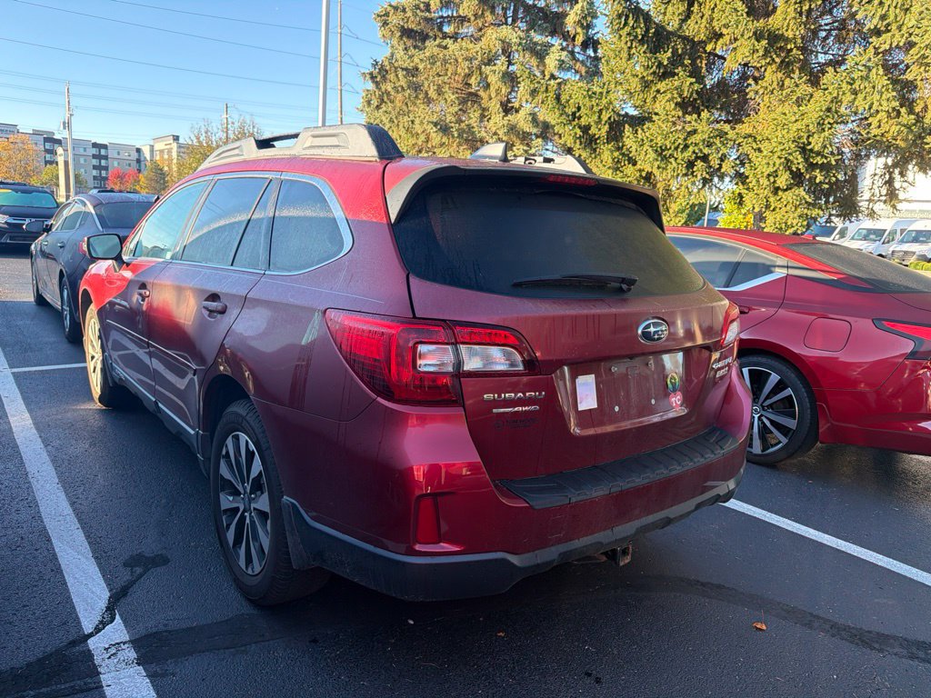 Used 2017 Subaru Outback 2.5i Limited AWD/4WD image 2