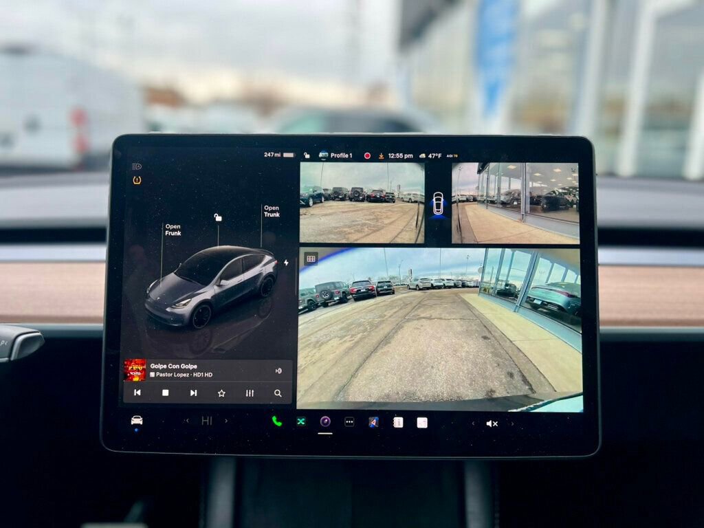 Used 2023 Tesla Model Y Performance image 23