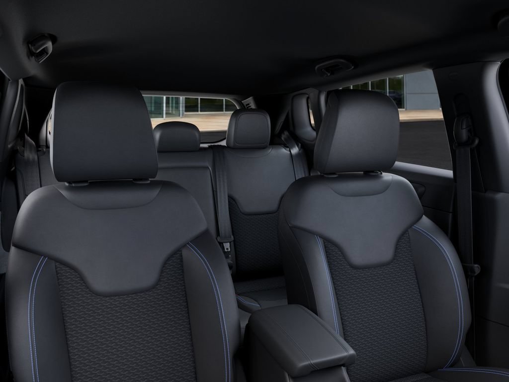 New 2026 Jeep Compass Latitude AWD/4WD image 26