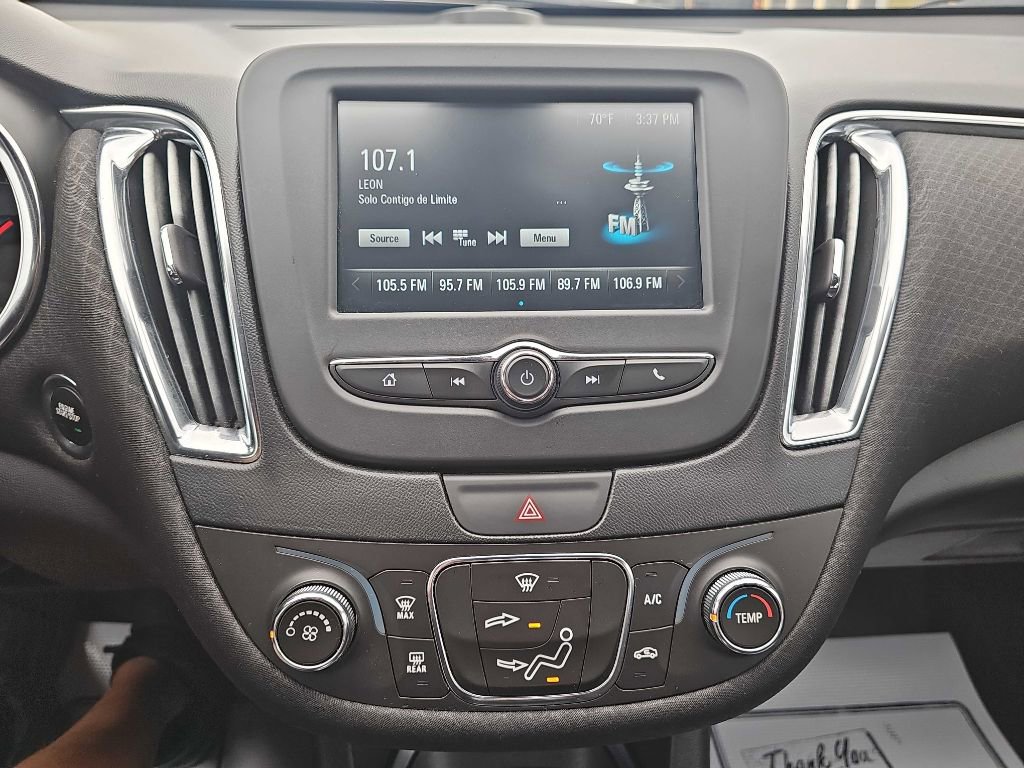 Used 2017 Chevrolet Malibu LT image 30