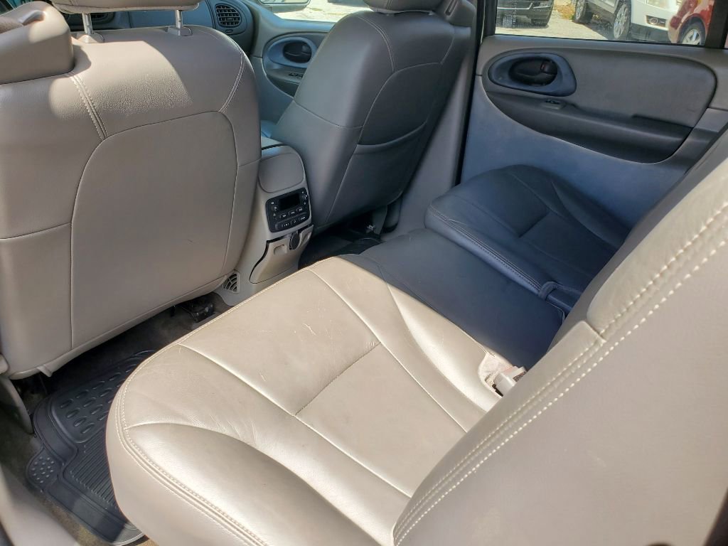 Used 2003 Chevrolet TrailBlazer LT image 24