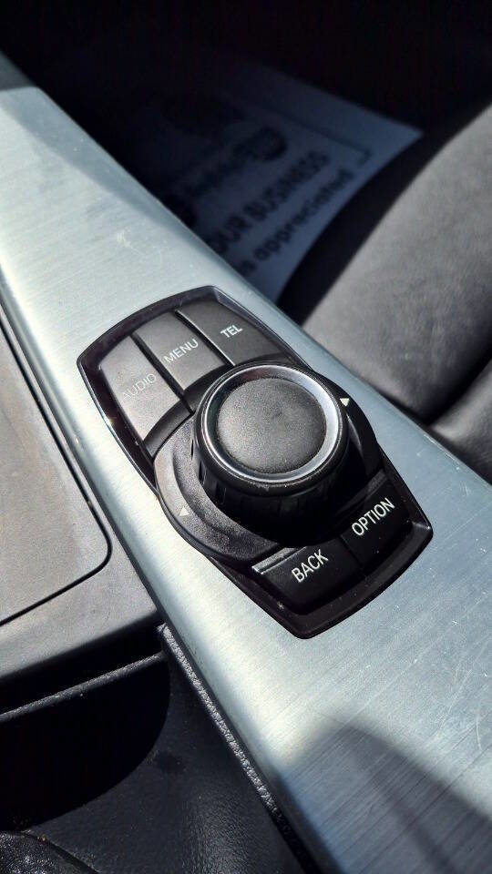 Used 2015 BMW 320i Sedan RWD image 46