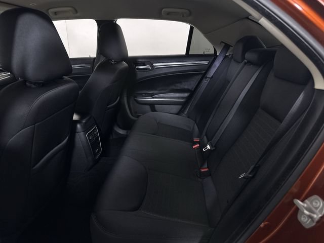 Used 2021 Chrysler 300 Touring RWD image 26
