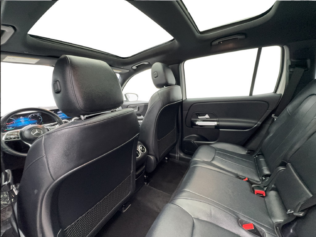 Used 2022 Mercedes-Benz EQB 300 4MATIC image 26