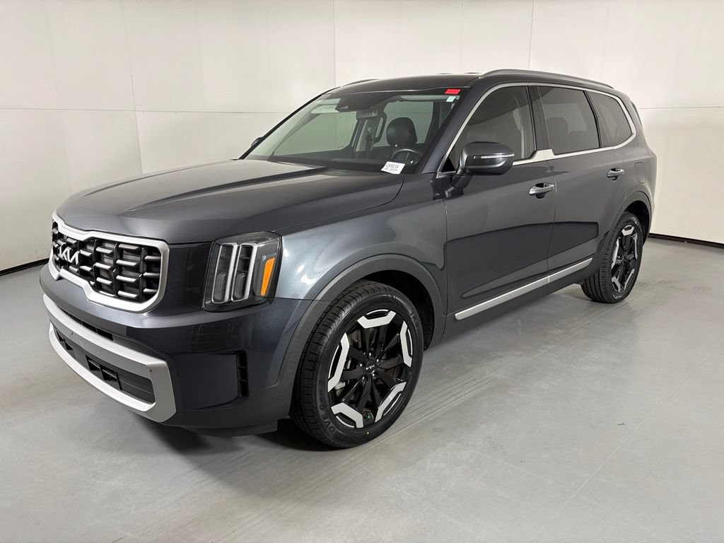 Used 2023 Kia Telluride S AWD/4WD image 4