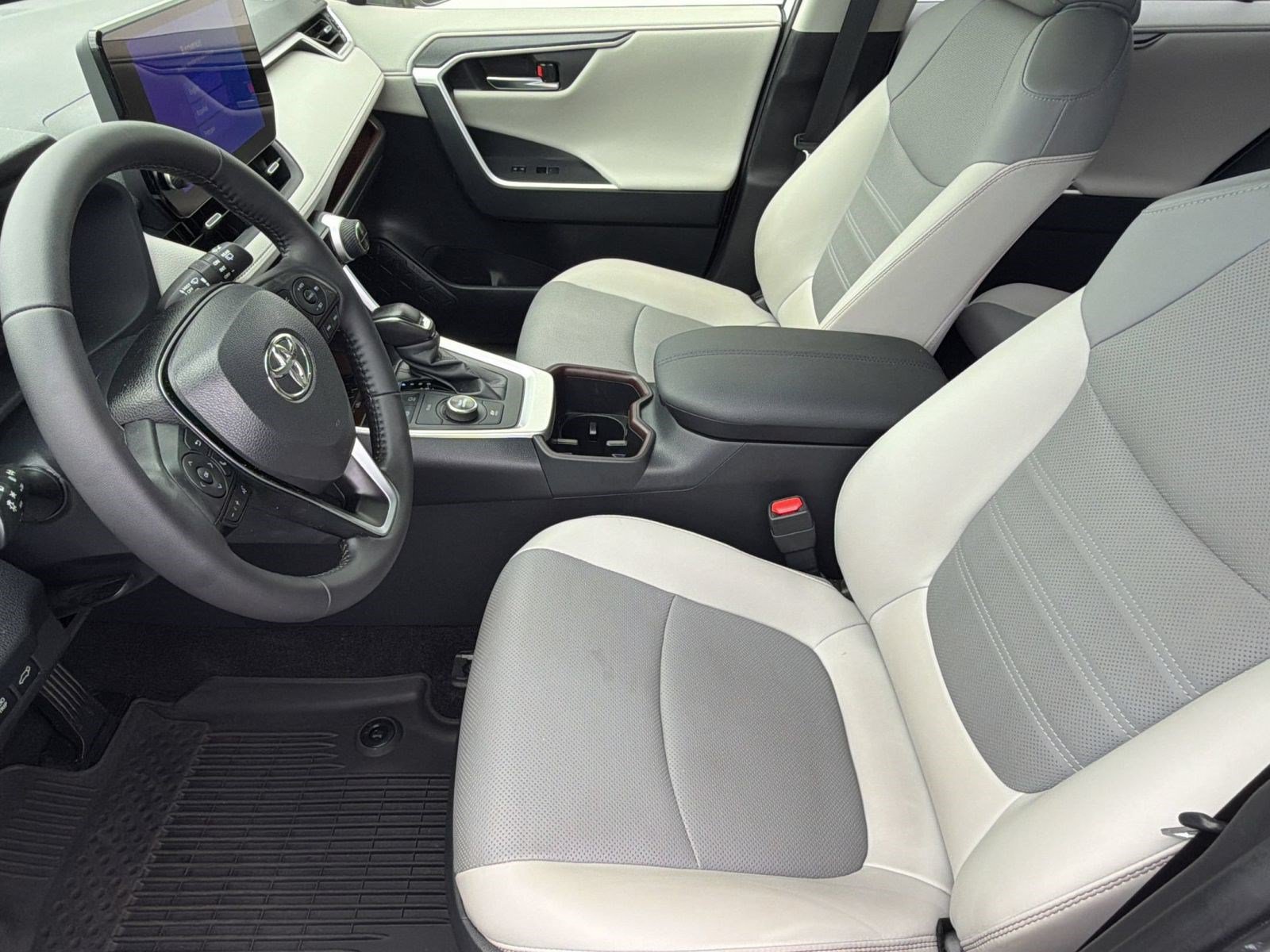 Certified 2025 Toyota RAV4 Limited w/ Advanced Technology Package AWD/4WD image 5