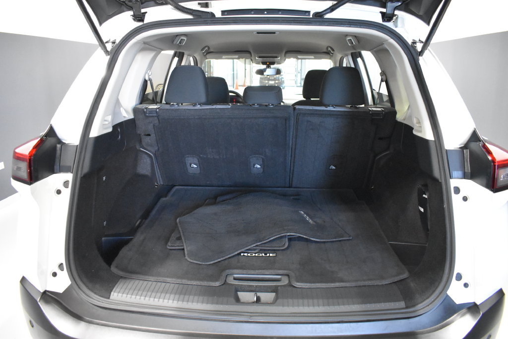 Used 2021 Nissan Rogue S AWD/4WD image 32