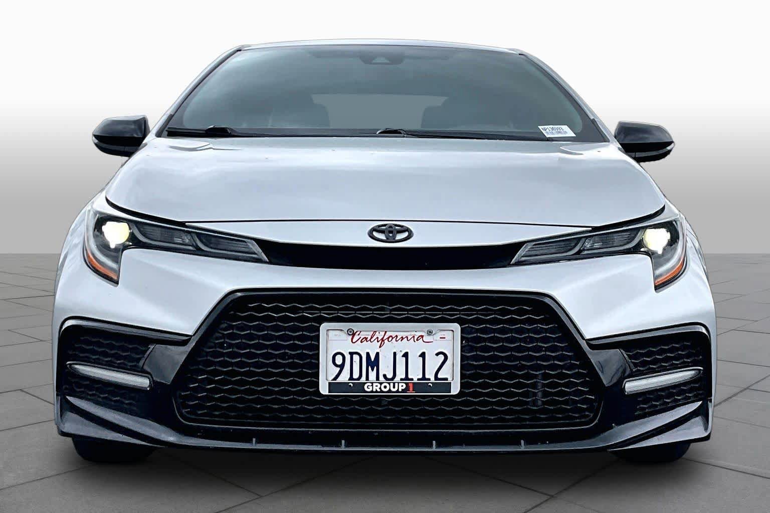 Used 2022 Toyota Corolla SE FWD image 3