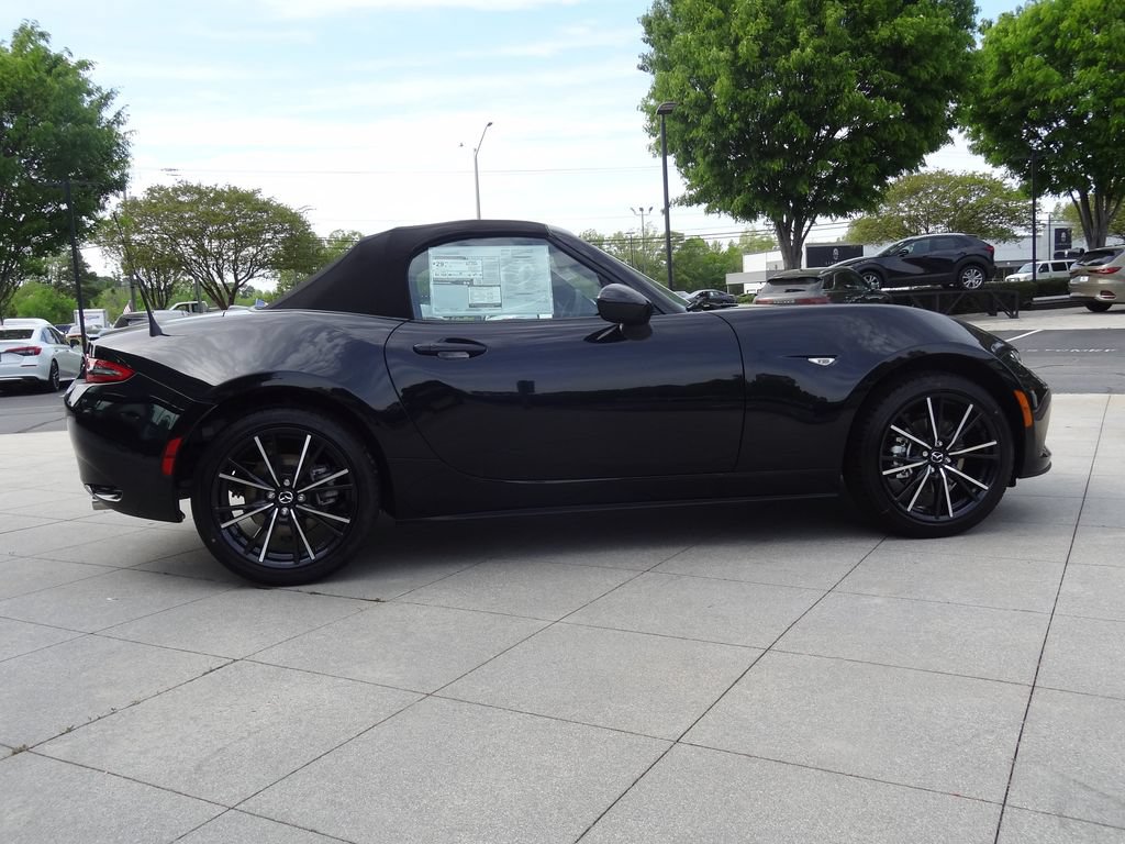 New 2026 MAZDA MX-5 Miata Grand Touring w/ Weather Package RWD image 32