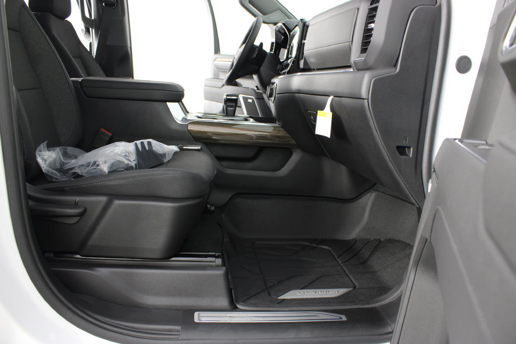 New 2026 Chevrolet Silverado 1500 RST w/ Redline Edition AWD/4WD image 20