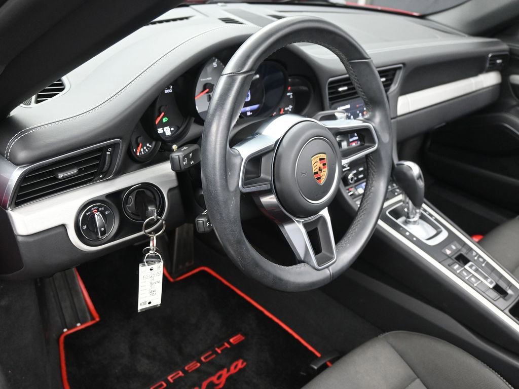 Certified 2019 Porsche 911 Targa 4S AWD/4WD image 5