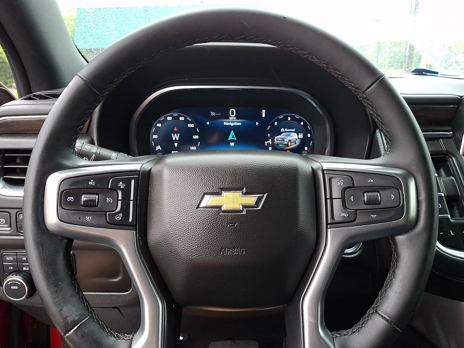Used 2023 Chevrolet Tahoe LT w/ Luxury Package AWD/4WD image 20