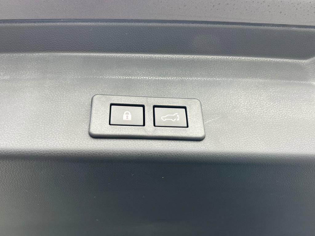 New 2026 Subaru Ascent Limited image 18