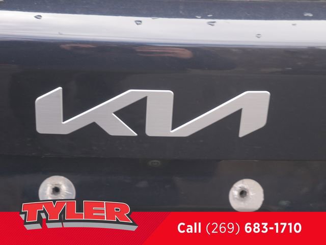 Used 2023 Kia Sorento EX image 13