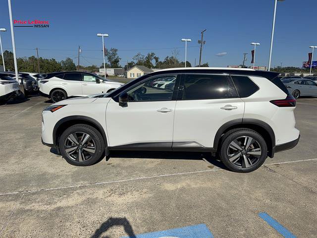 Certified 2024 Nissan Rogue SL FWD image 6
