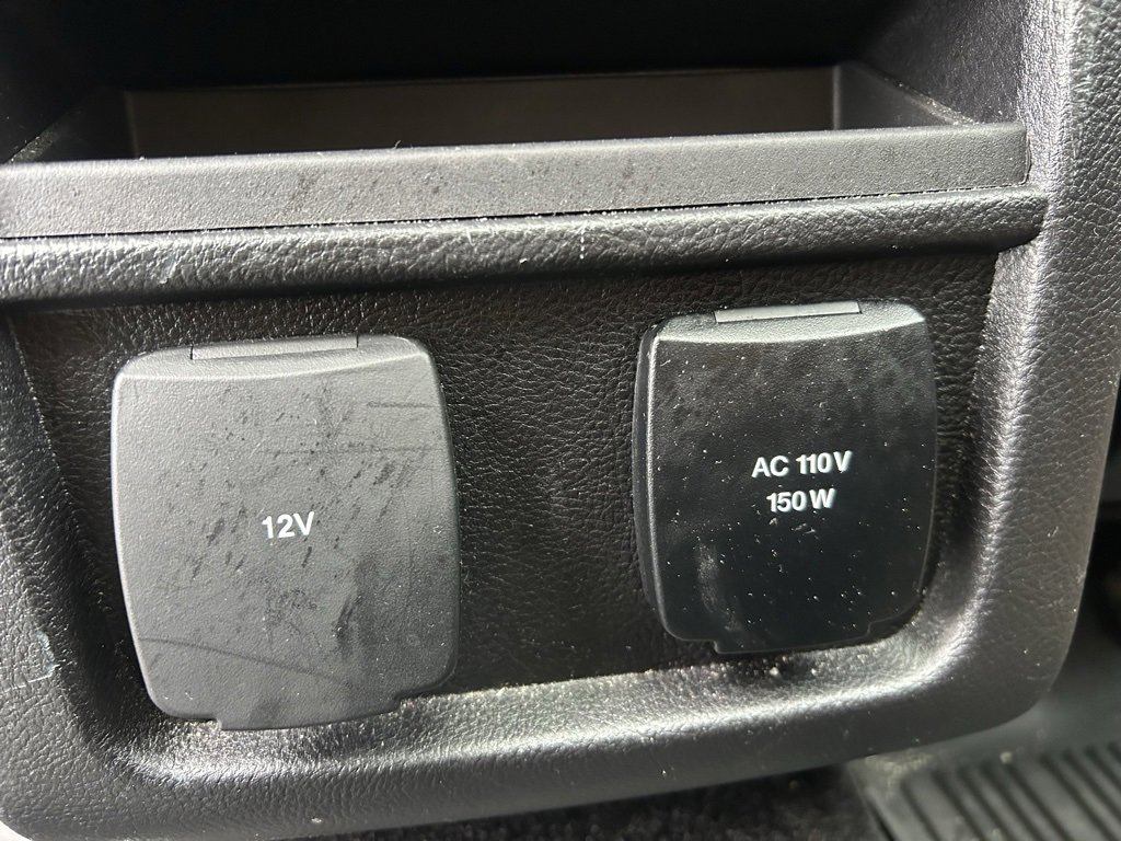 Used 2018 Ford Edge Titanium w/ Equipment Group 302A image 32