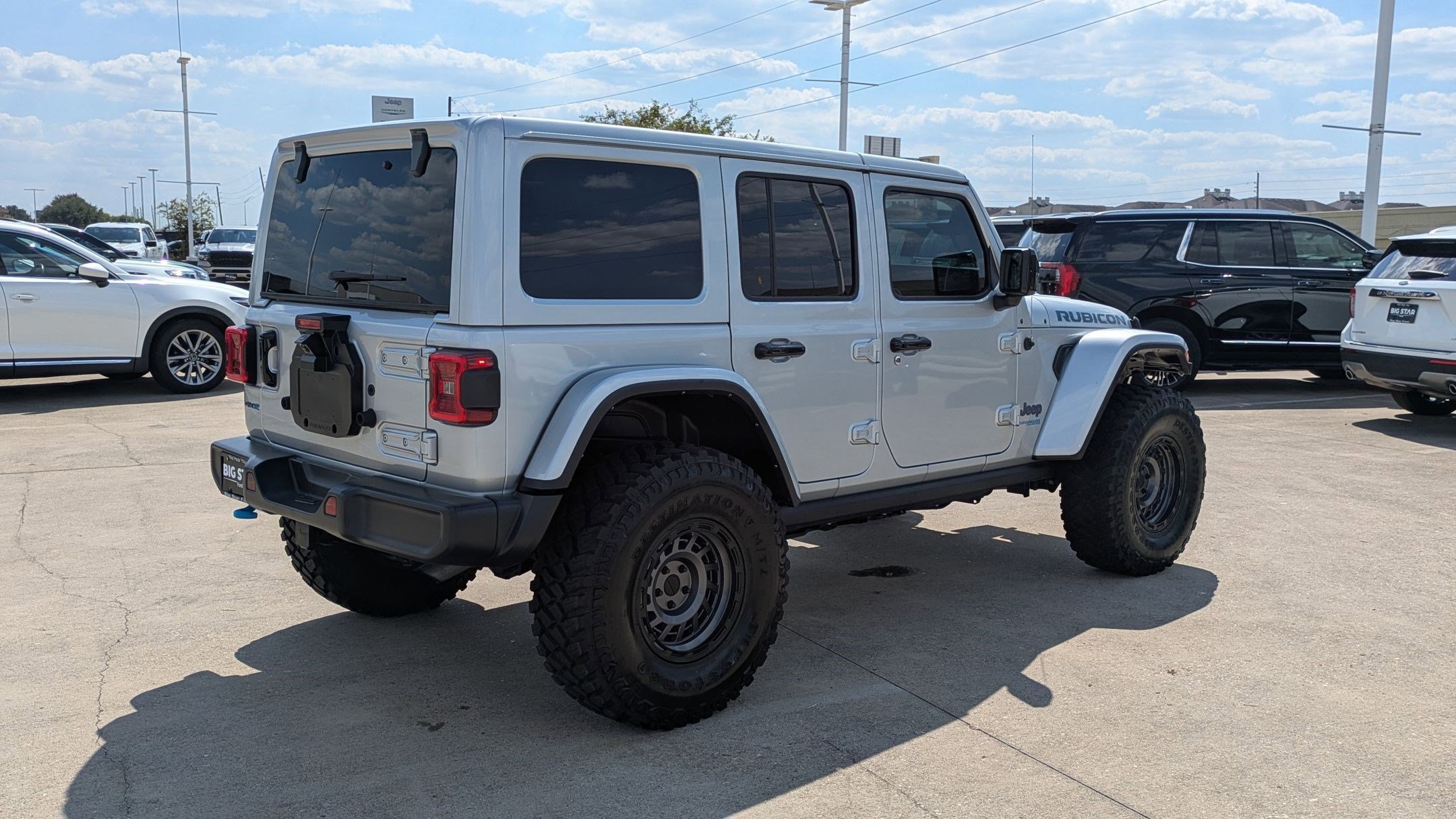 Used 2022 Jeep Wrangler Unlimited Rubicon 4xe image 3